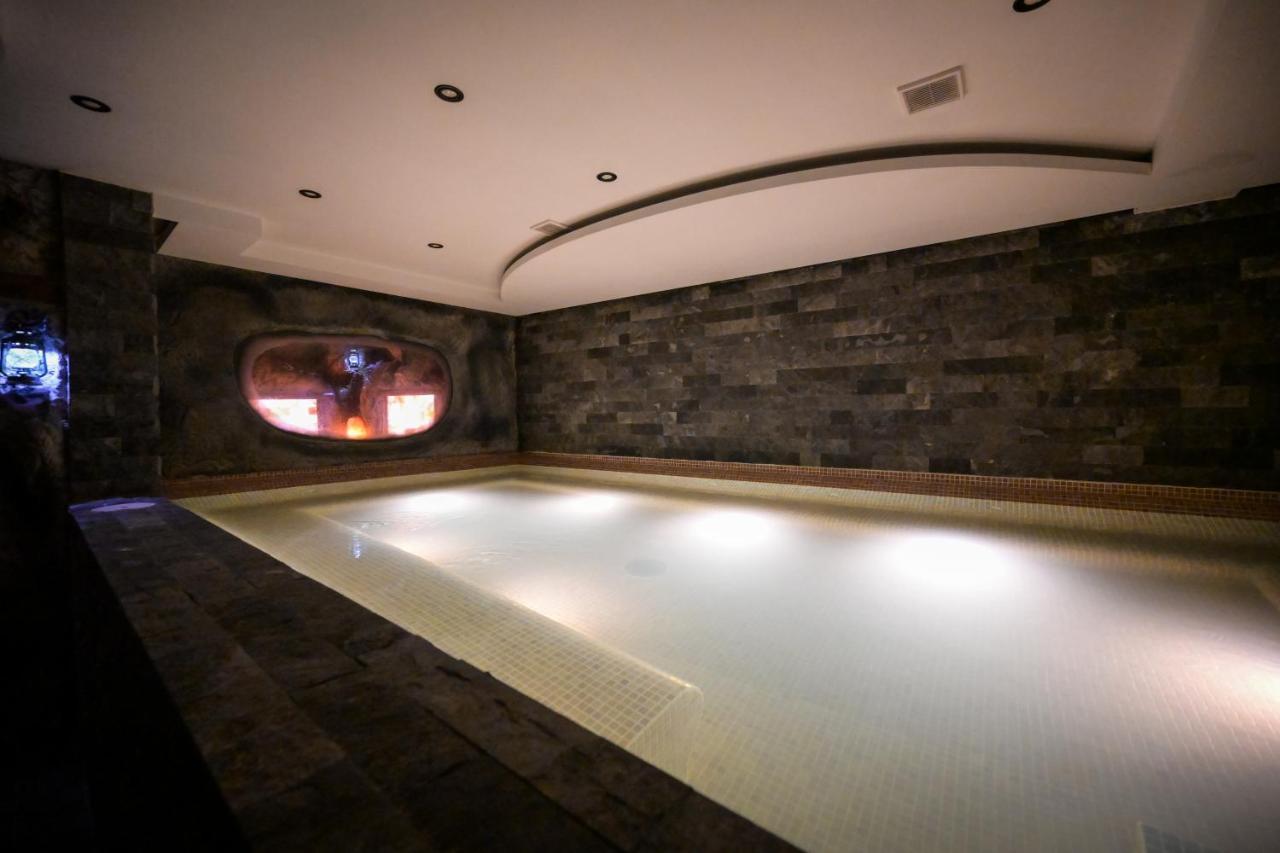 Hotel Yara Felsővisó Kültér fotó